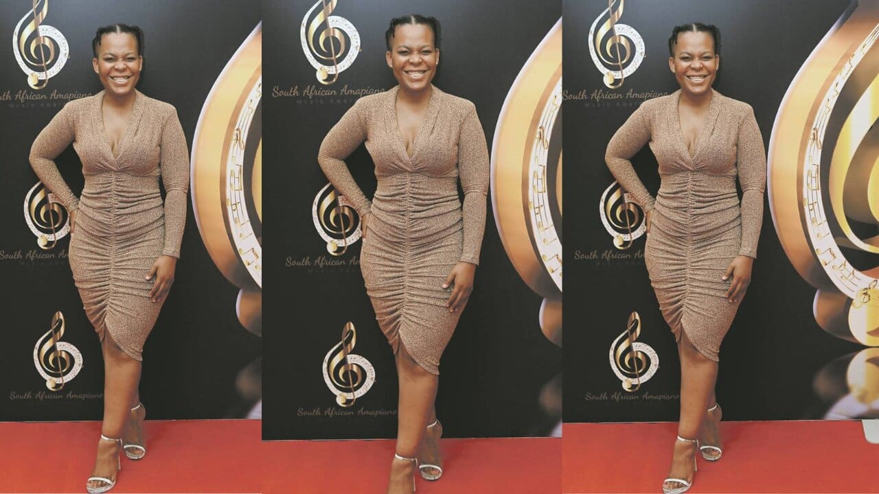 Trending video of South African singer Zodwa allowing her male audience to touch her V 
