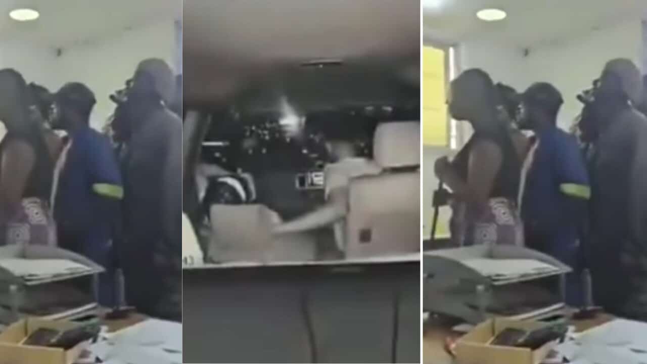 VIDEO Guy sacked for having sezzz with a hookup lady inside company's car while on an errand