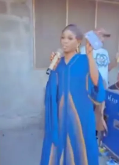 Tanzanian Lady Tanzanian Lady