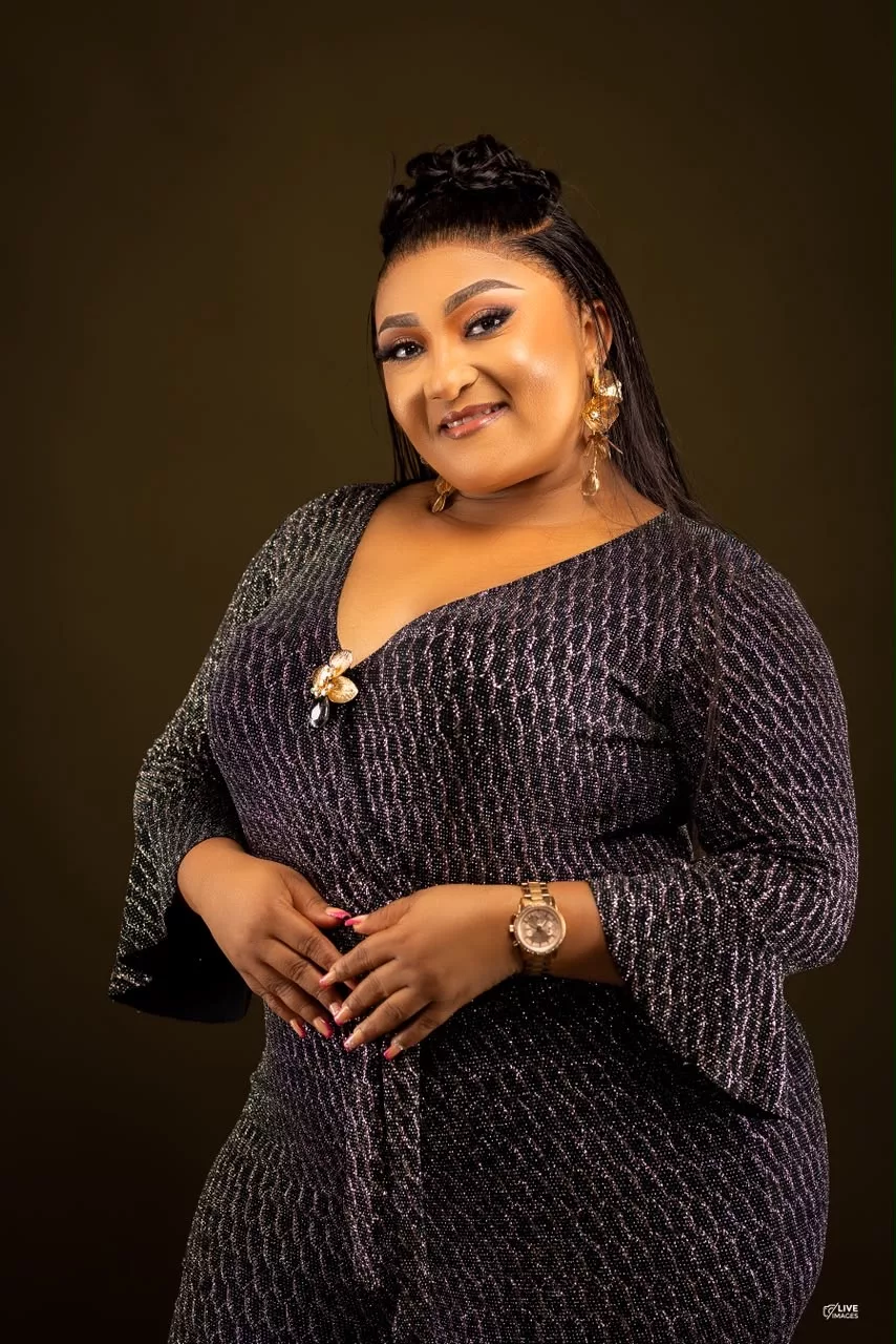 5c483280 4057 437f 9983 bdb477a9e9ed Kumawood actress Suzan Haidamous drops elegant pictures to celebrate her birthday